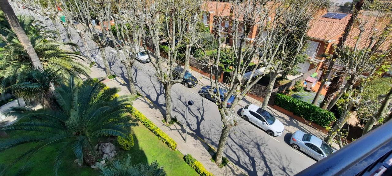 Bright Apartment Near The Beach And Barcelona By Train マズノウ エクステリア 写真