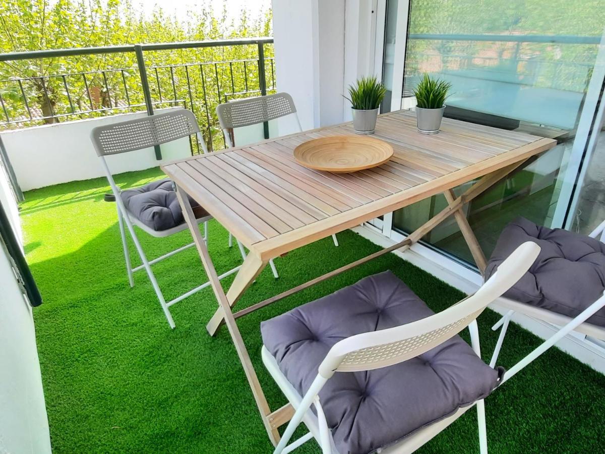 Bright Apartment Near The Beach And Barcelona By Train マズノウ エクステリア 写真
