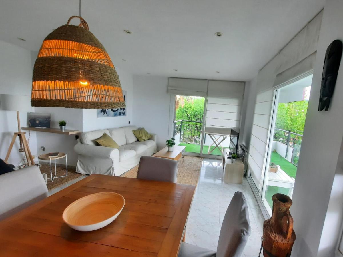 Bright Apartment Near The Beach And Barcelona By Train マズノウ エクステリア 写真