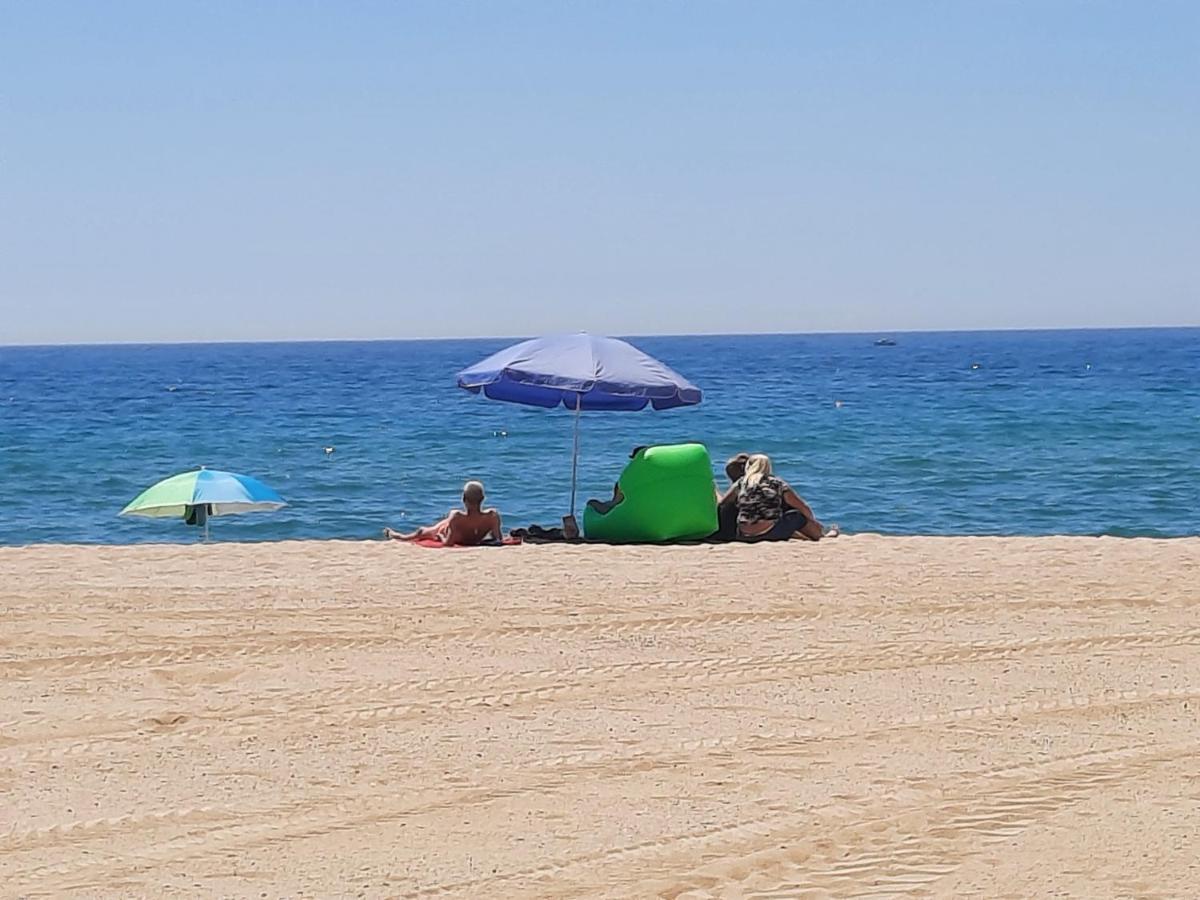 Bright Apartment Near The Beach And Barcelona By Train マズノウ エクステリア 写真