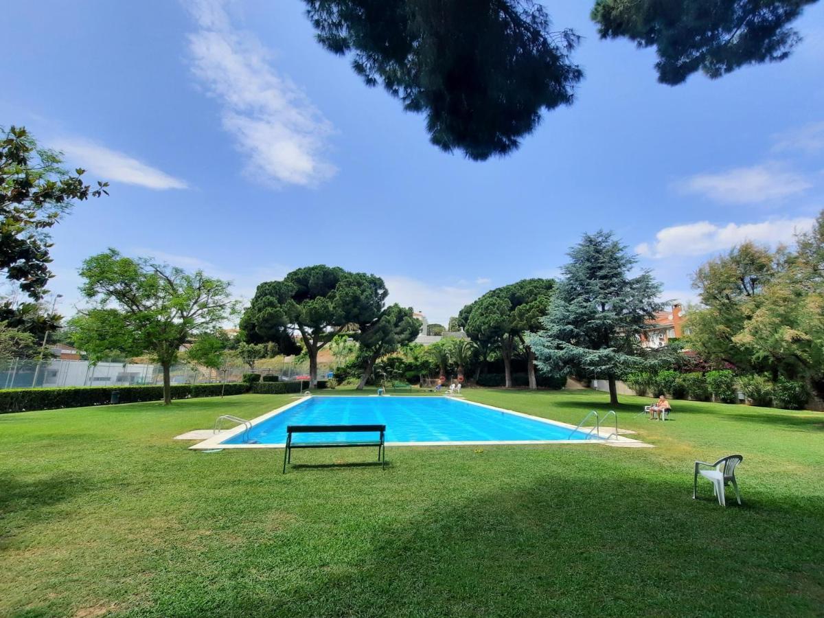 Bright Apartment Near The Beach And Barcelona By Train マズノウ エクステリア 写真